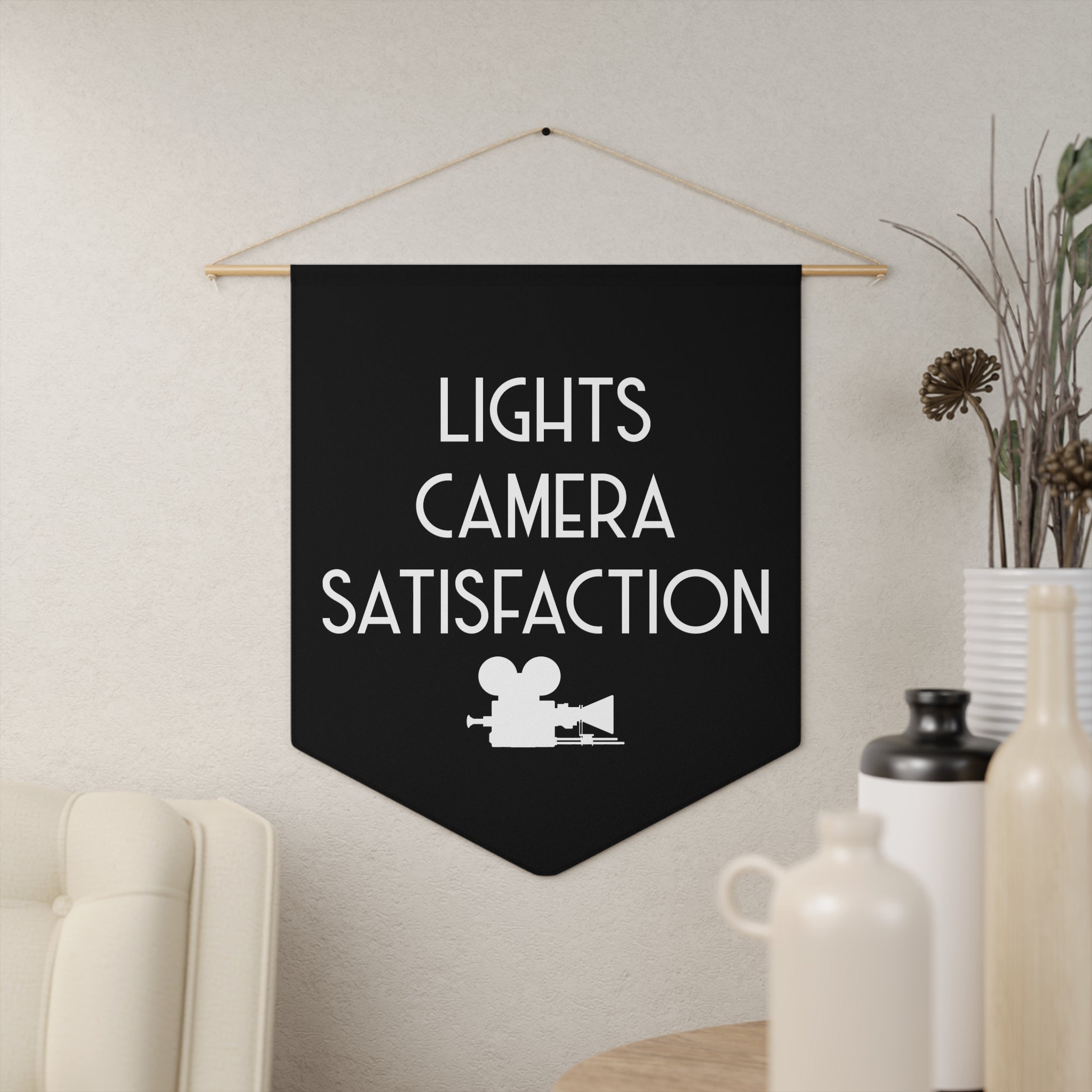 Light Camera Satisfaction Cassic Pennant
